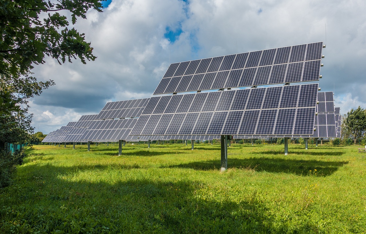 Los Beneficios de las Fuentes Solares: ¿Qué Son y Cómo Funcionan?